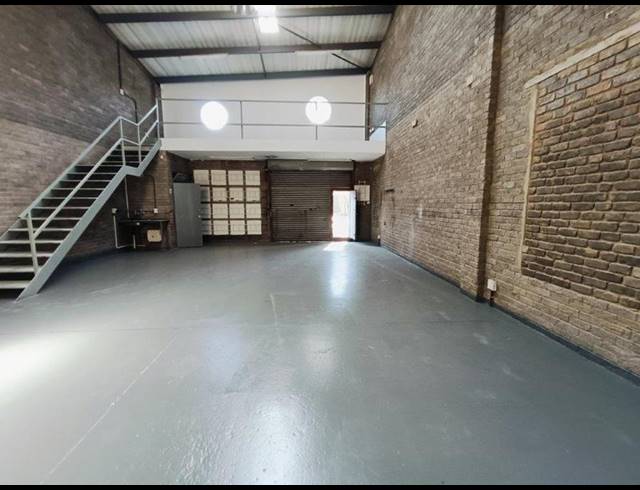 INDUSTRIAL PROPERTY TO RENT IN HALFWAY HOUSE